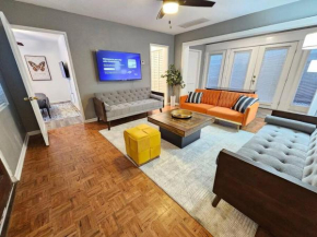 Foodie Lovers Walkable Mills50 - Sleeps 10 - Near Airport